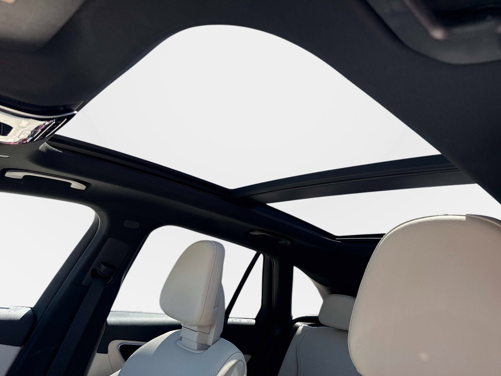 2025 Mercedes-Benz GLC GLC 300