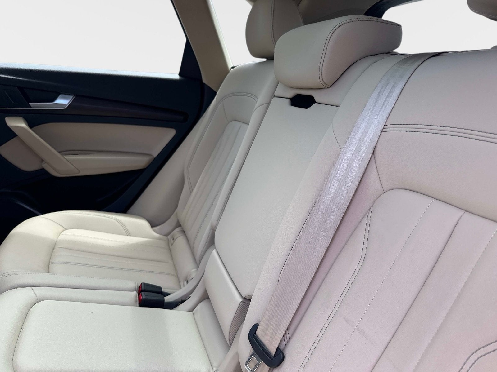 2023 Audi Q5 S line Premium
