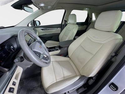 2022 Cadillac XT5 Premium Luxury