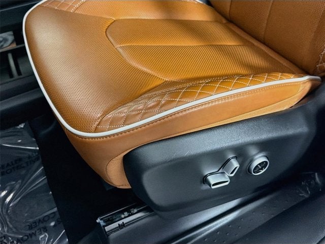 2024 Chrysler Pacifica Pinnacle
