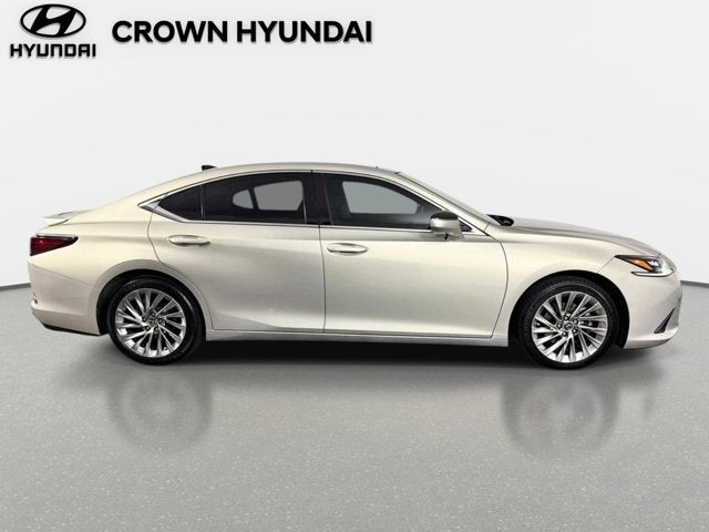 2022 Lexus ES 350 Ultra Luxury