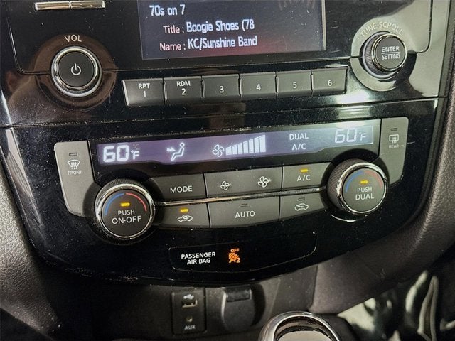 2017 Nissan Rogue Sport SV