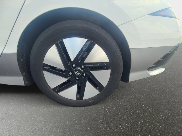 2024 Hyundai IONIQ 6 SE