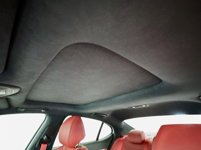 2025 Genesis G70 3.3T Sport Prestige