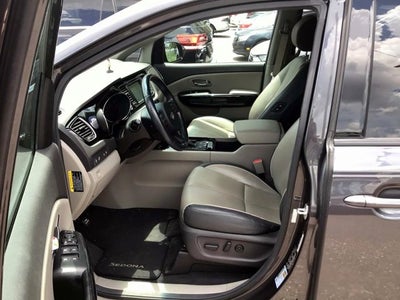 2017 Kia Sedona SX