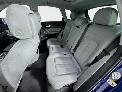 2022 Audi Q5 45 S line Premium