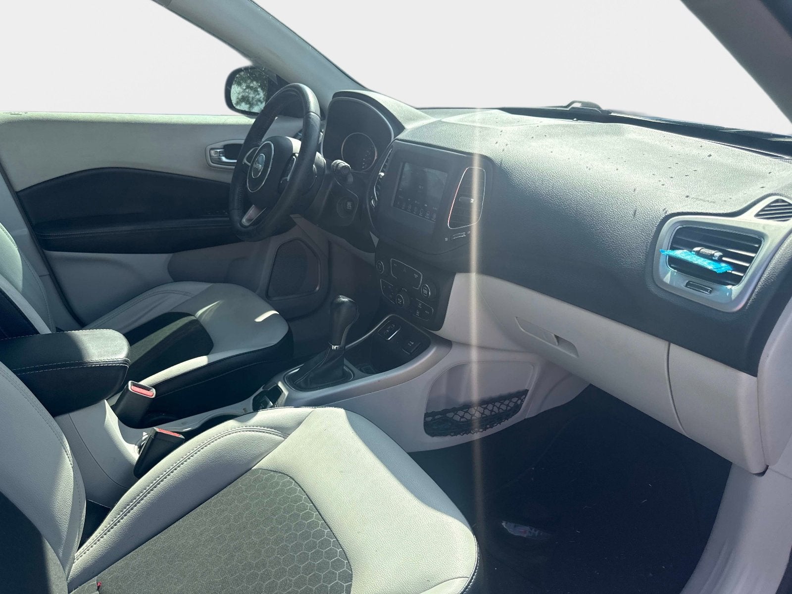 2018 Jeep Compass Latitude w/Sun/Wheel Pkg