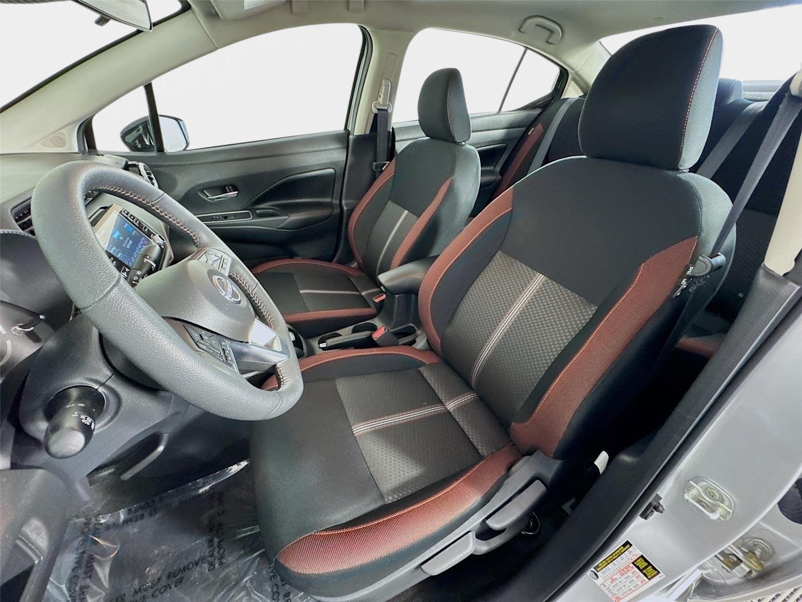 2025 Nissan Versa SR