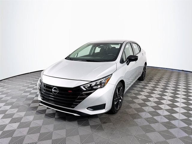 2025 Nissan Versa SR
