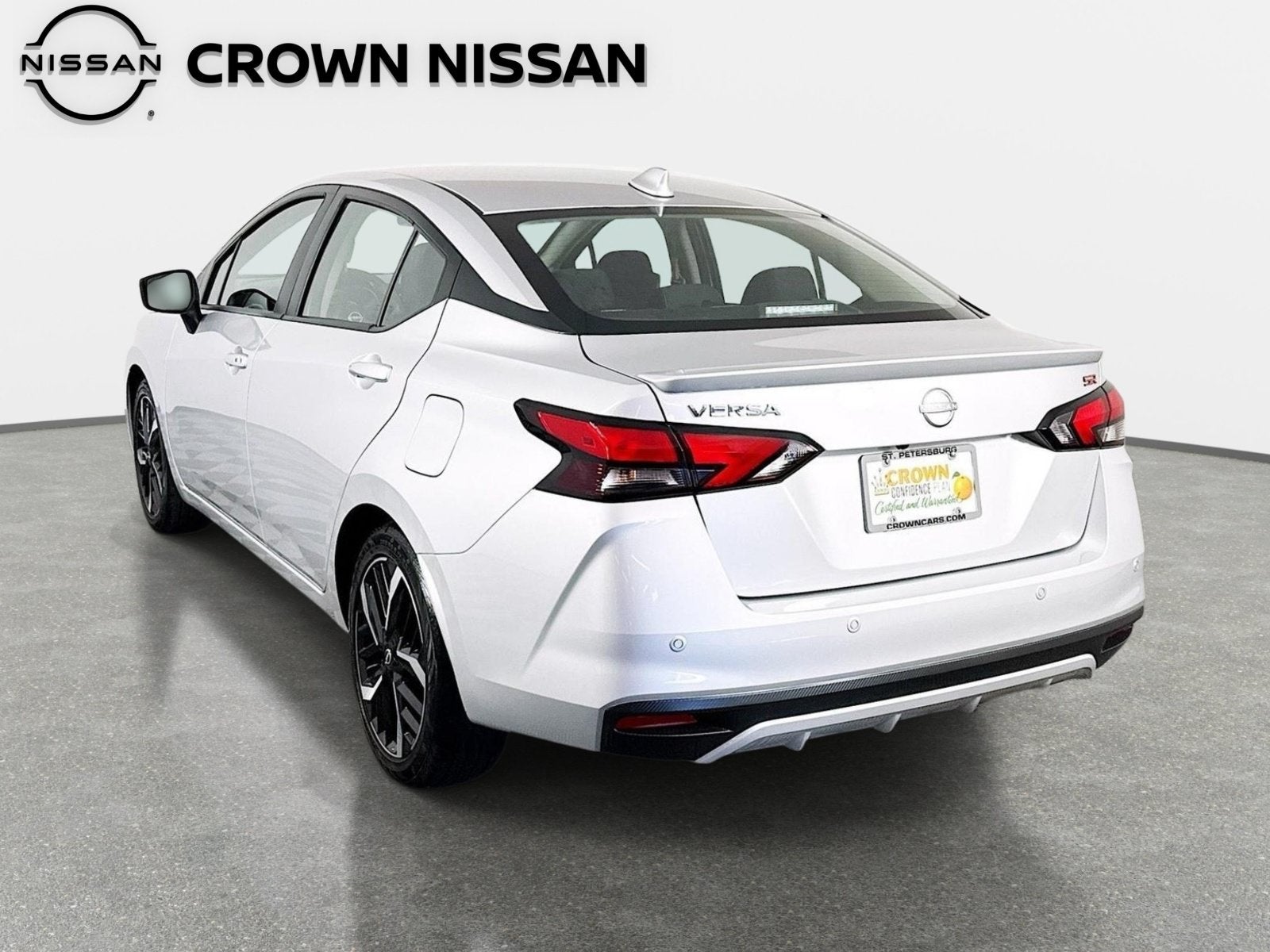 2025 Nissan Versa SR