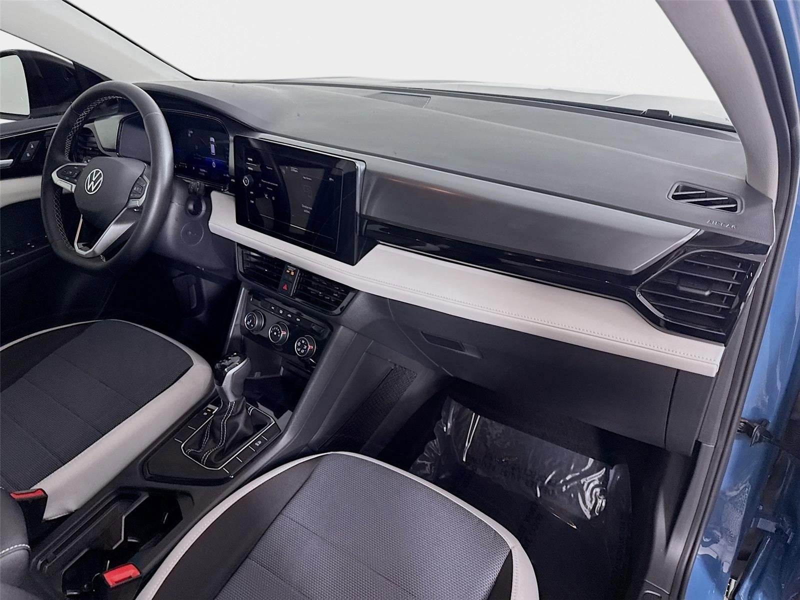 2025 Volkswagen Taos S