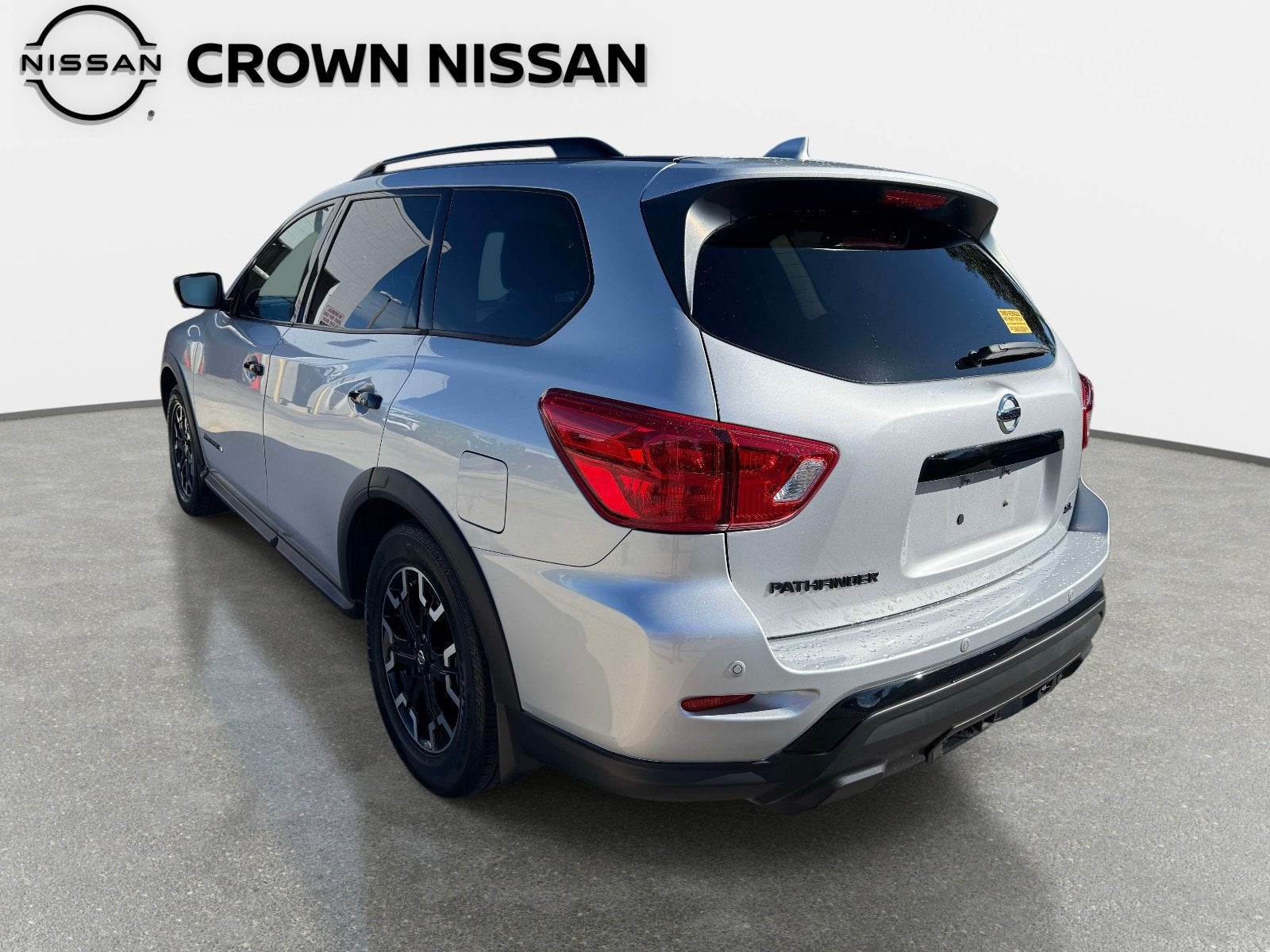 2020 Nissan Pathfinder SL