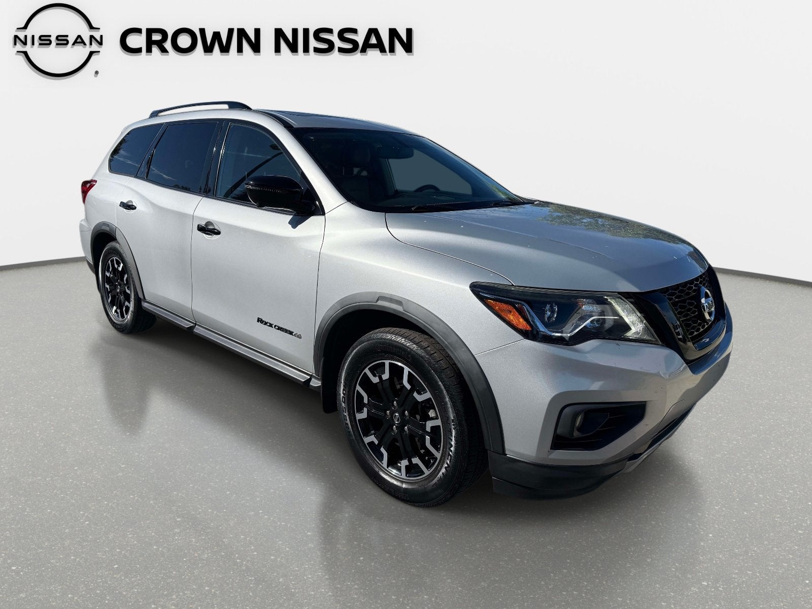 2020 Nissan Pathfinder SL