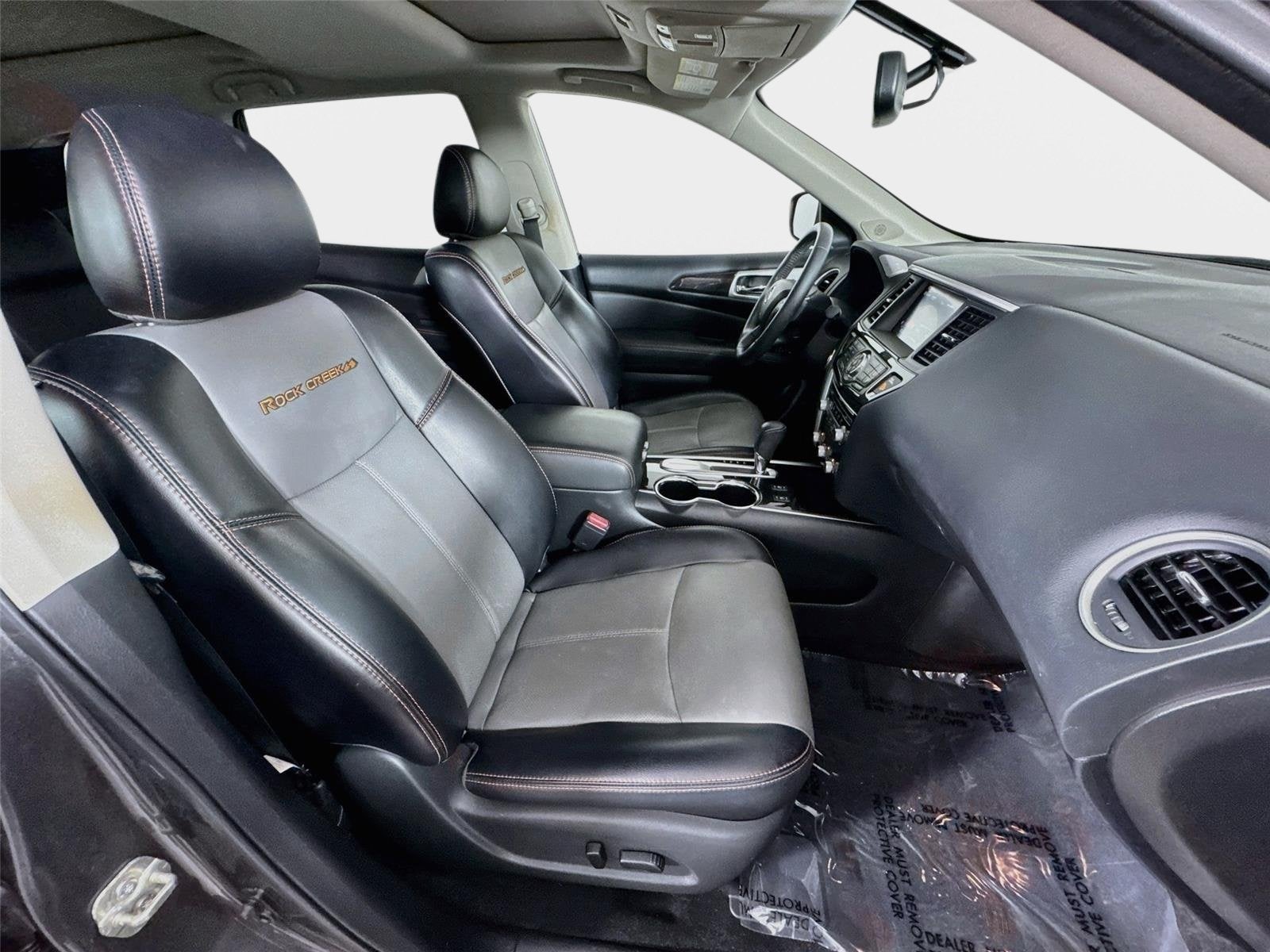 2020 Nissan Pathfinder SL
