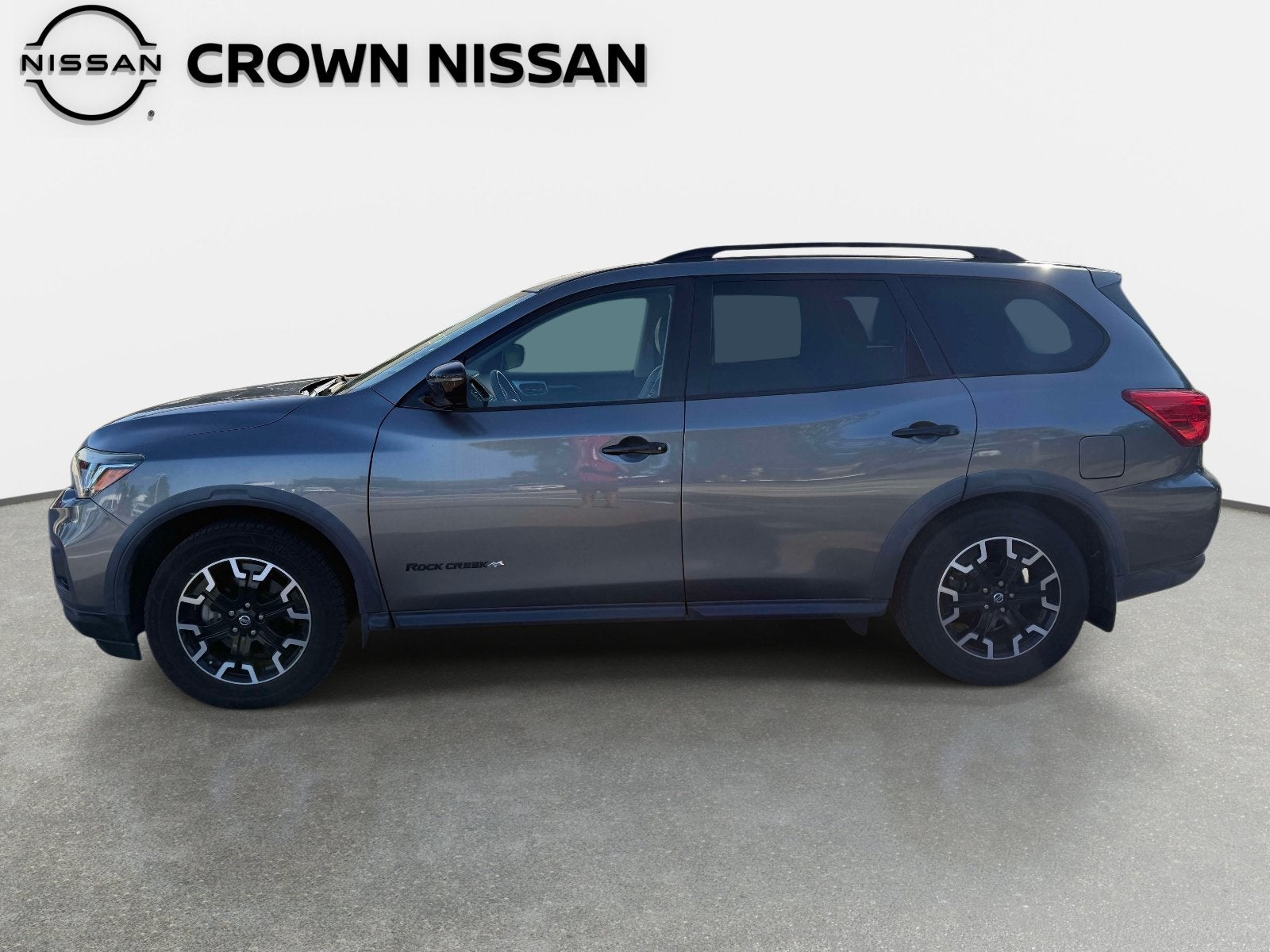 2020 Nissan Pathfinder SL