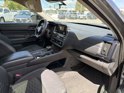 2024 Nissan Pathfinder S