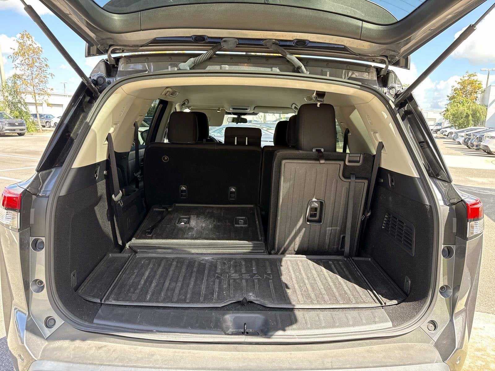 2024 Nissan Pathfinder S