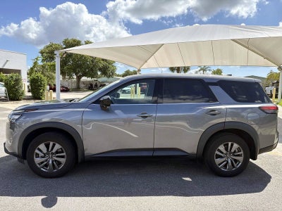2024 Nissan Pathfinder S