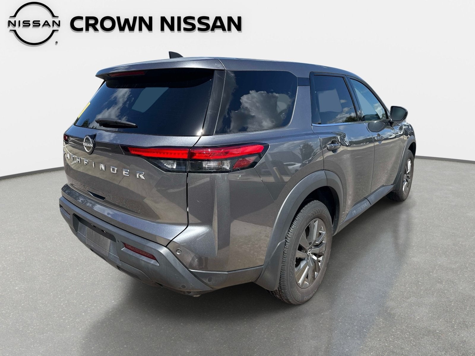 2024 Nissan Pathfinder S