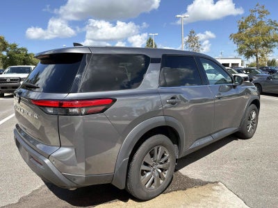 2024 Nissan Pathfinder S