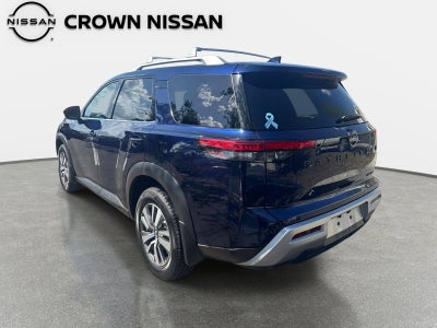 2022 Nissan Pathfinder SL