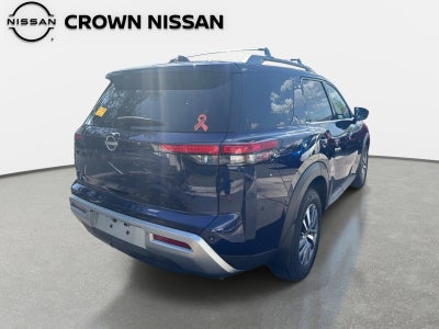 2022 Nissan Pathfinder SL