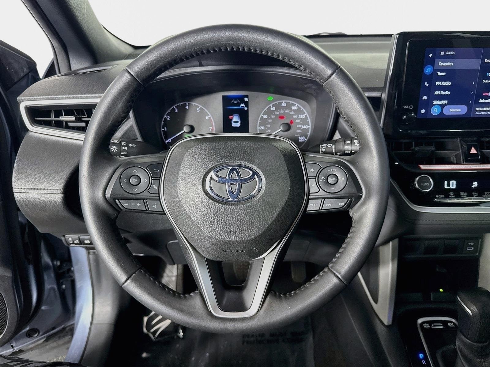 2024 Toyota Corolla Cross Hybrid SE