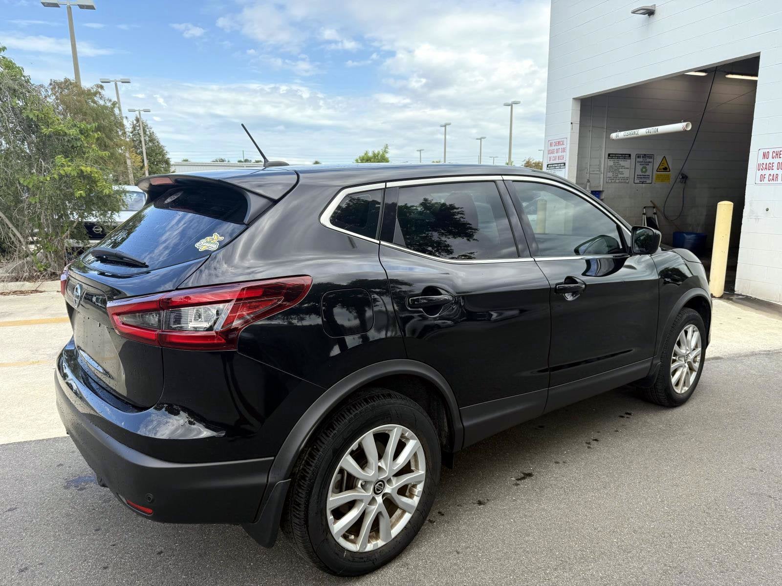 2022 Nissan Rogue Sport S