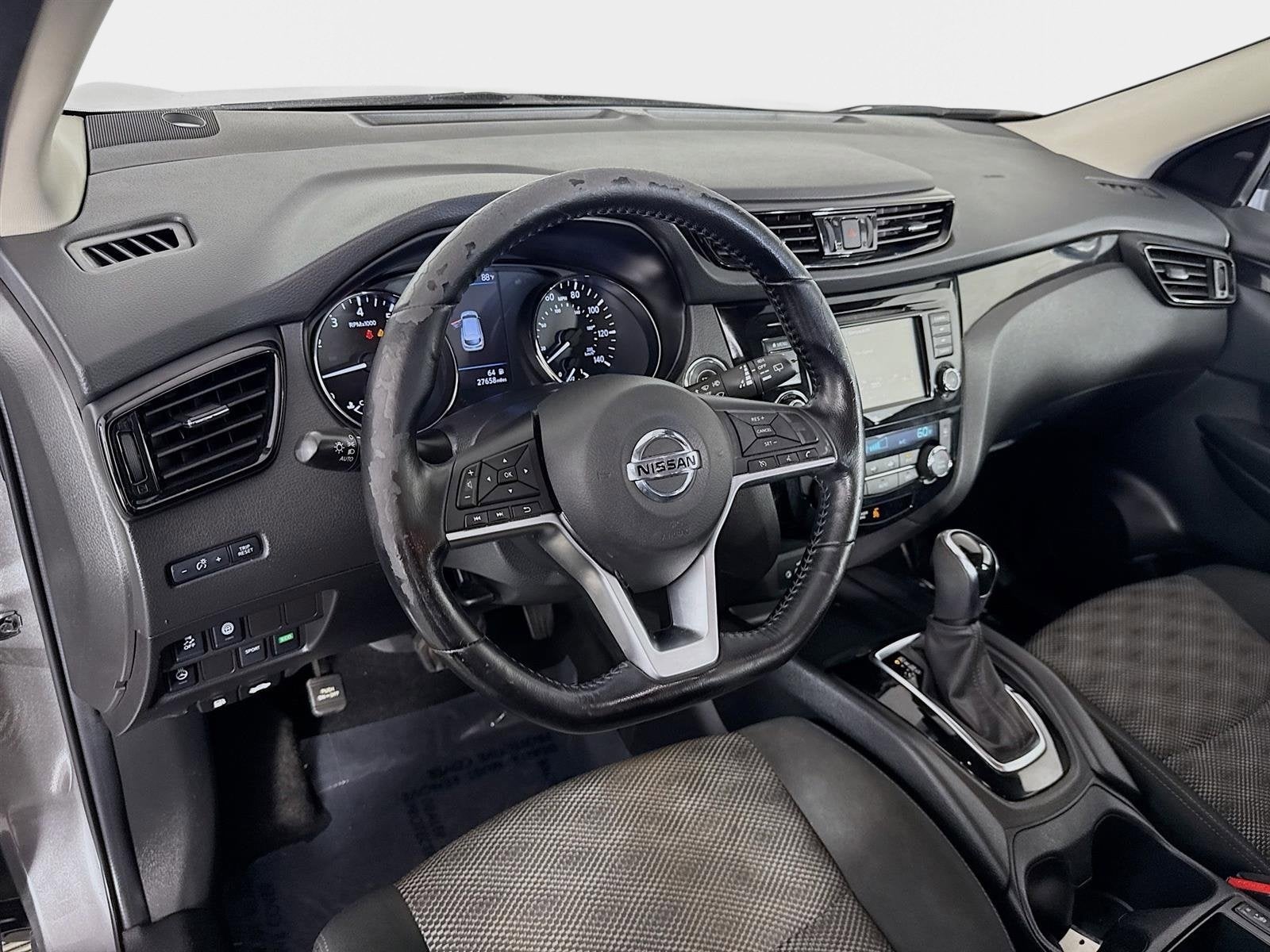 2022 Nissan Rogue Sport SV