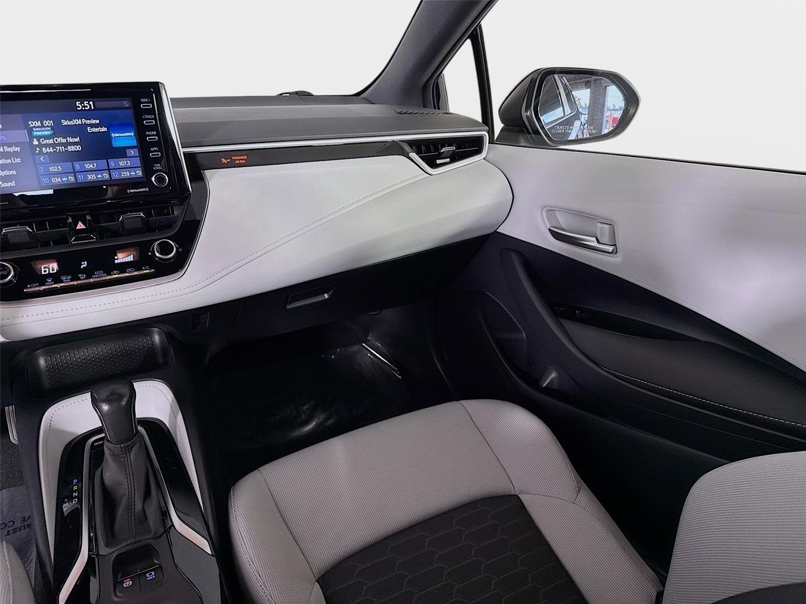 2020 Toyota Corolla Hatchback SE