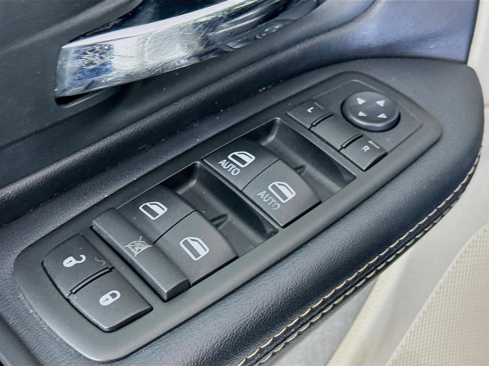 2014 Chrysler Town & Country Touring