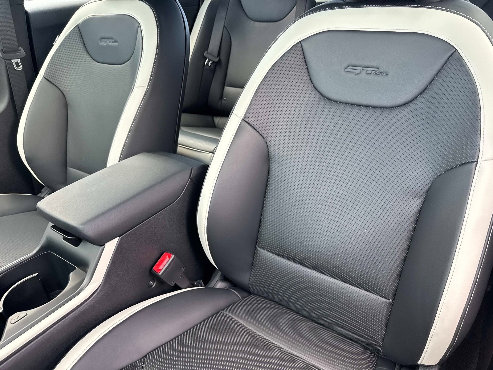 2025 Kia K4 GT-Line Turbo