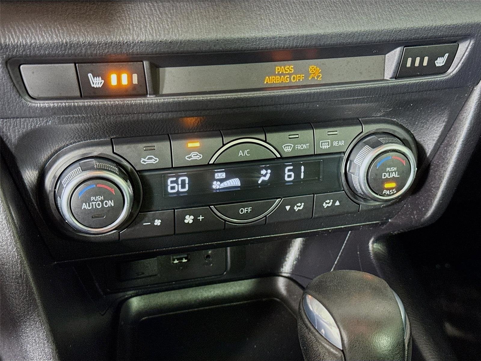 2018 Mazda Mazda3 4-Door Touring