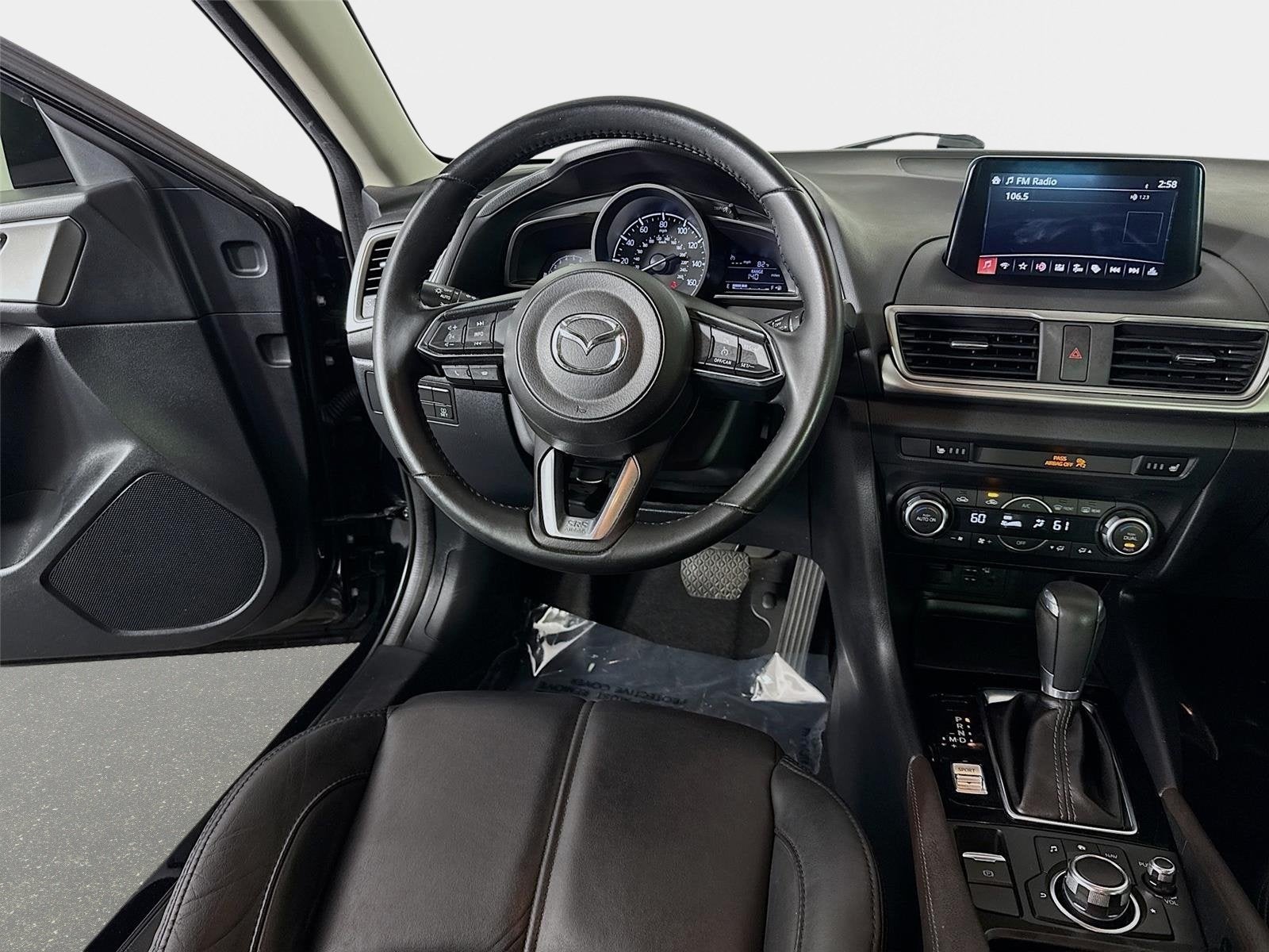 2018 Mazda Mazda3 4-Door Touring