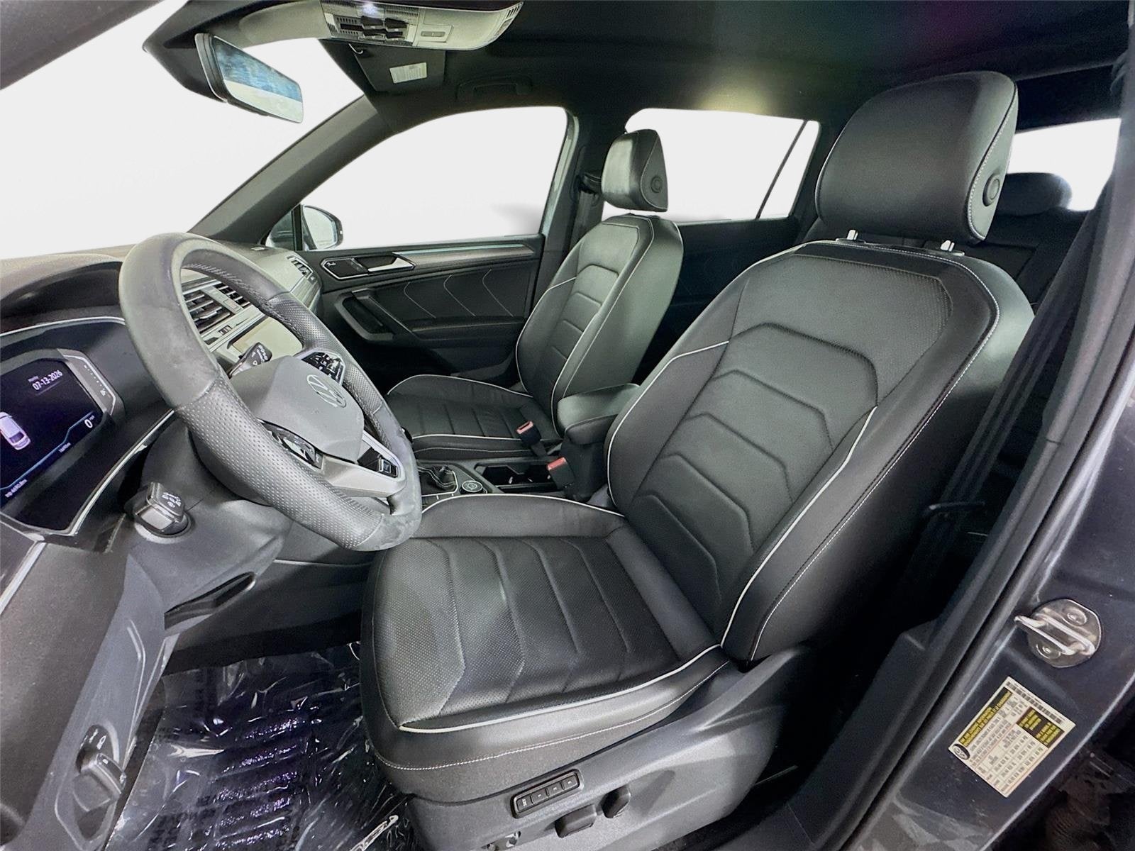 2024 Volkswagen Tiguan SEL R-Line