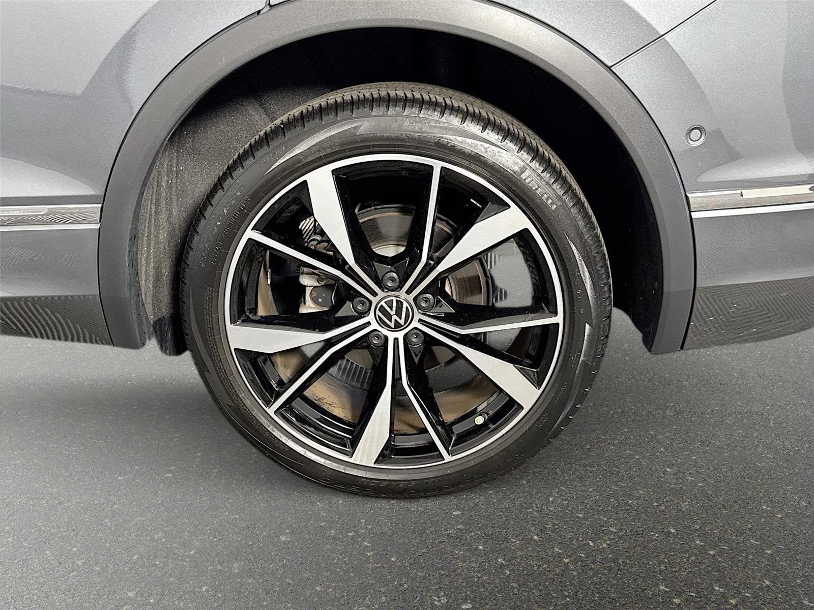 2024 Volkswagen Tiguan SEL R-Line