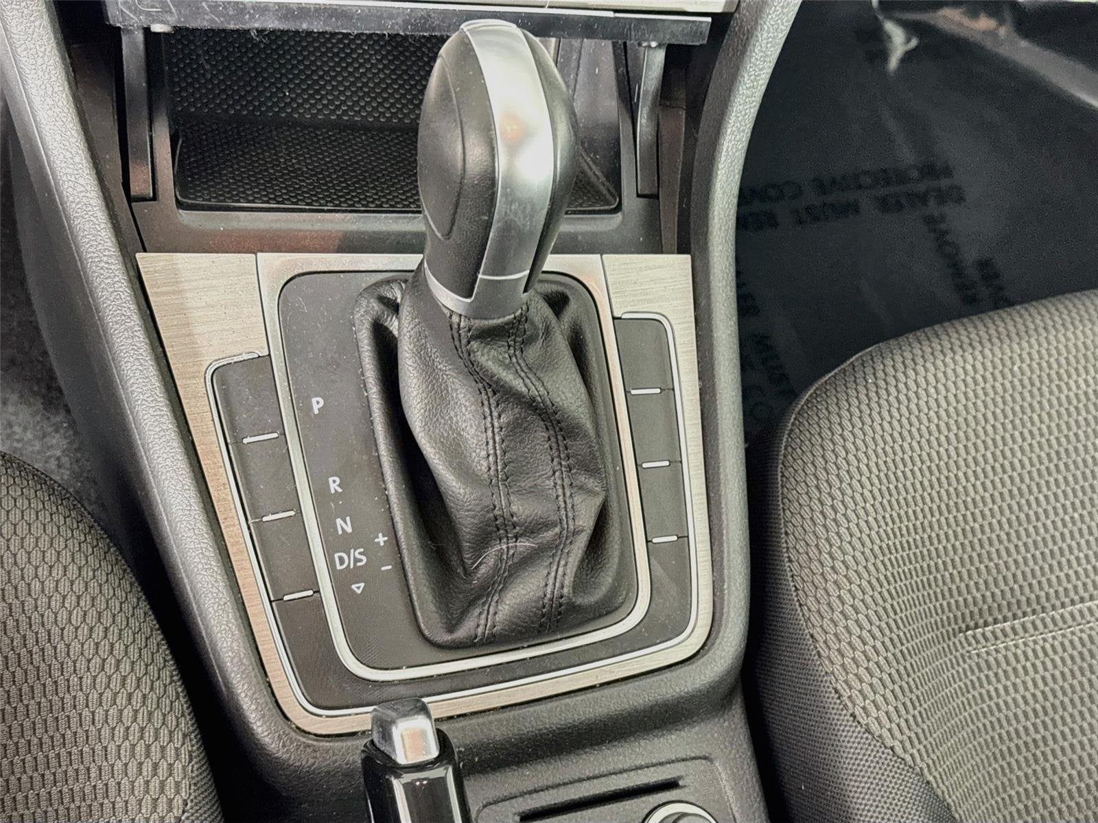 2017 Volkswagen Golf SportWagen S