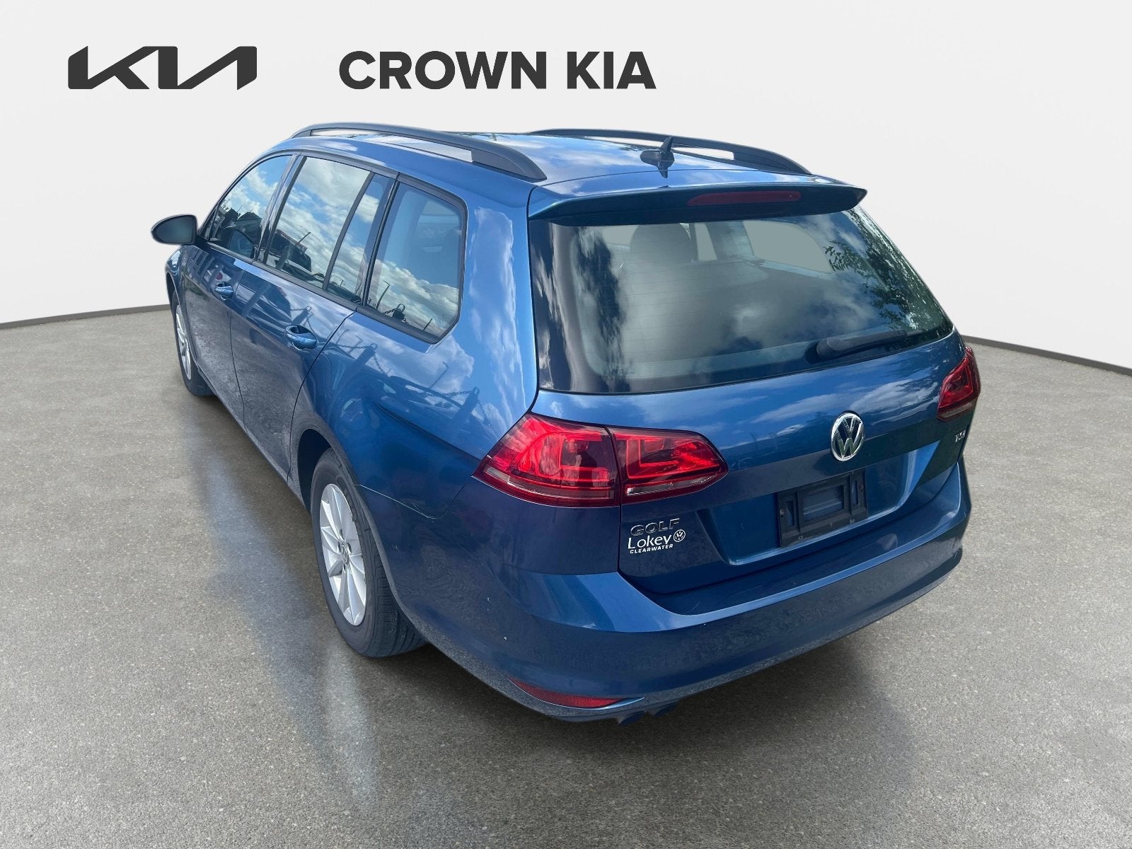 2017 Volkswagen Golf SportWagen Base