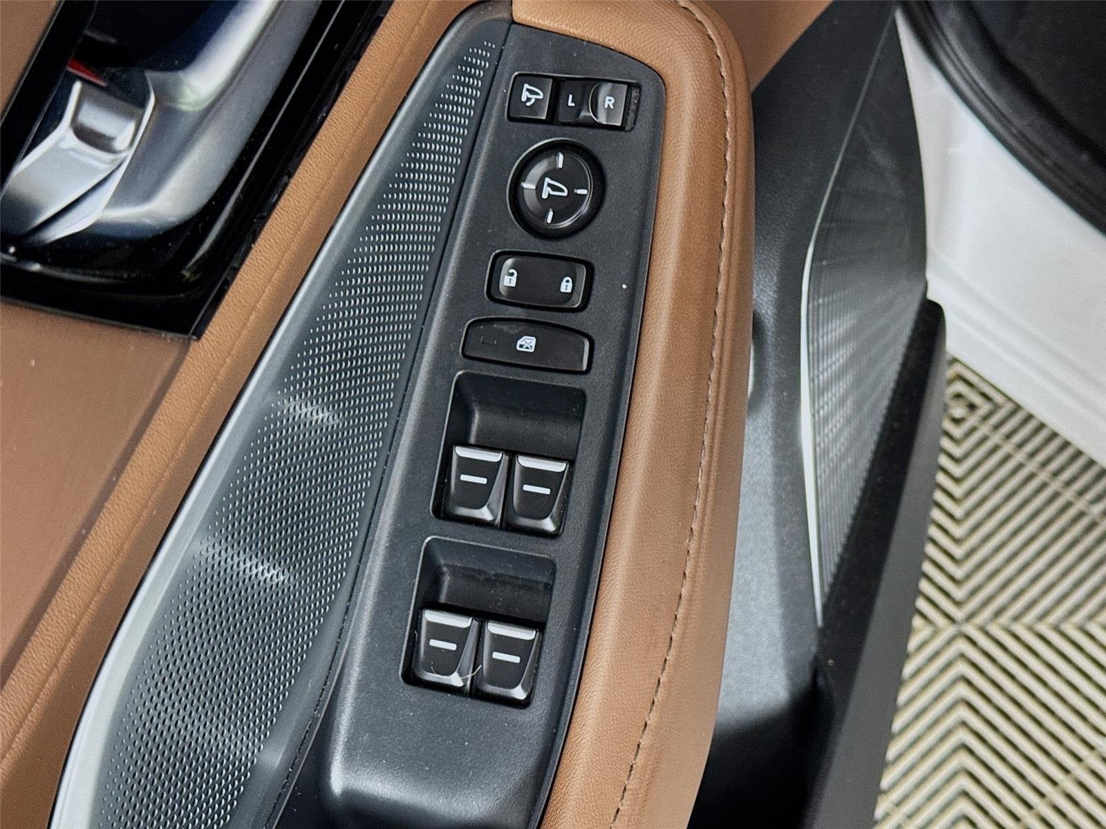 2025 Acura MDX w/Technology Package