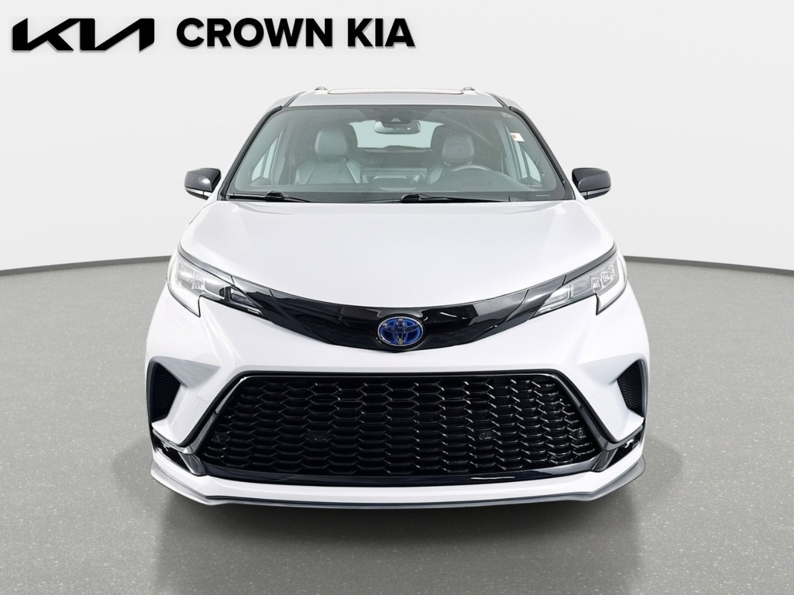 2025 Toyota Sienna XSE