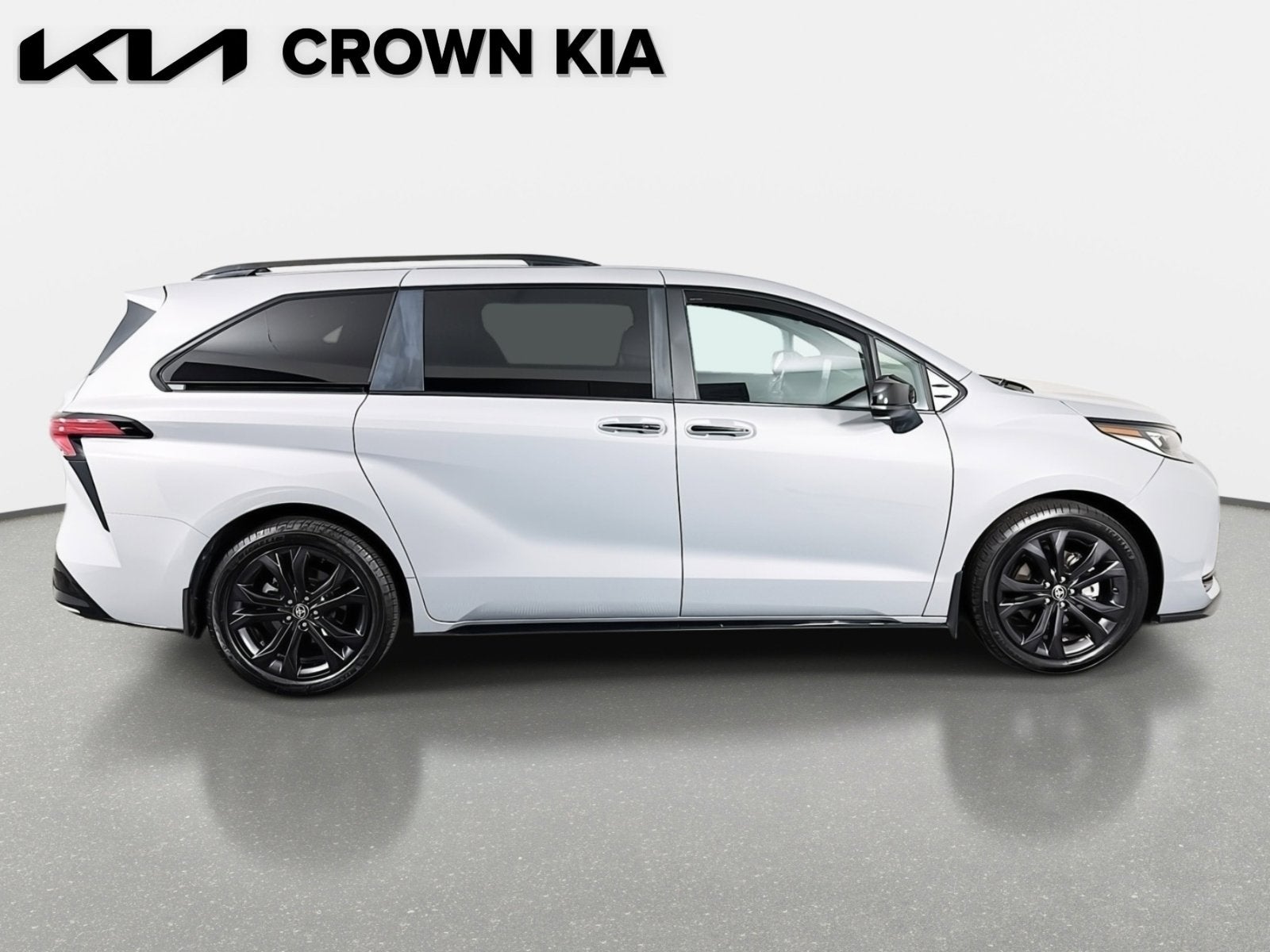 2025 Toyota Sienna XSE