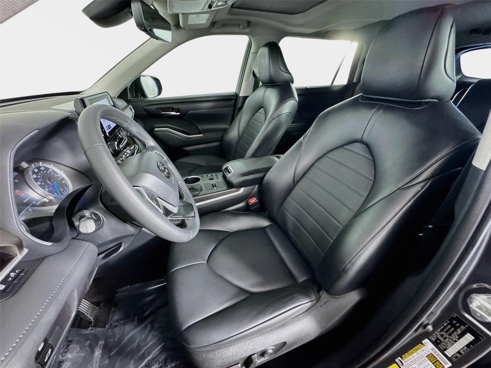 2023 Toyota Highlander Hybrid XLE