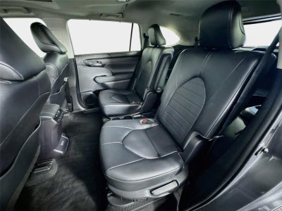 2023 Toyota Highlander Hybrid XLE