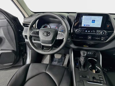 2023 Toyota Highlander Hybrid XLE