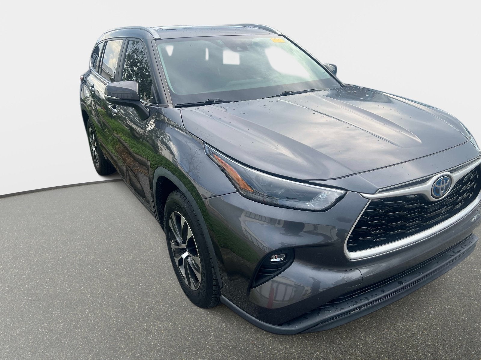 2023 Toyota Highlander Hybrid XLE
