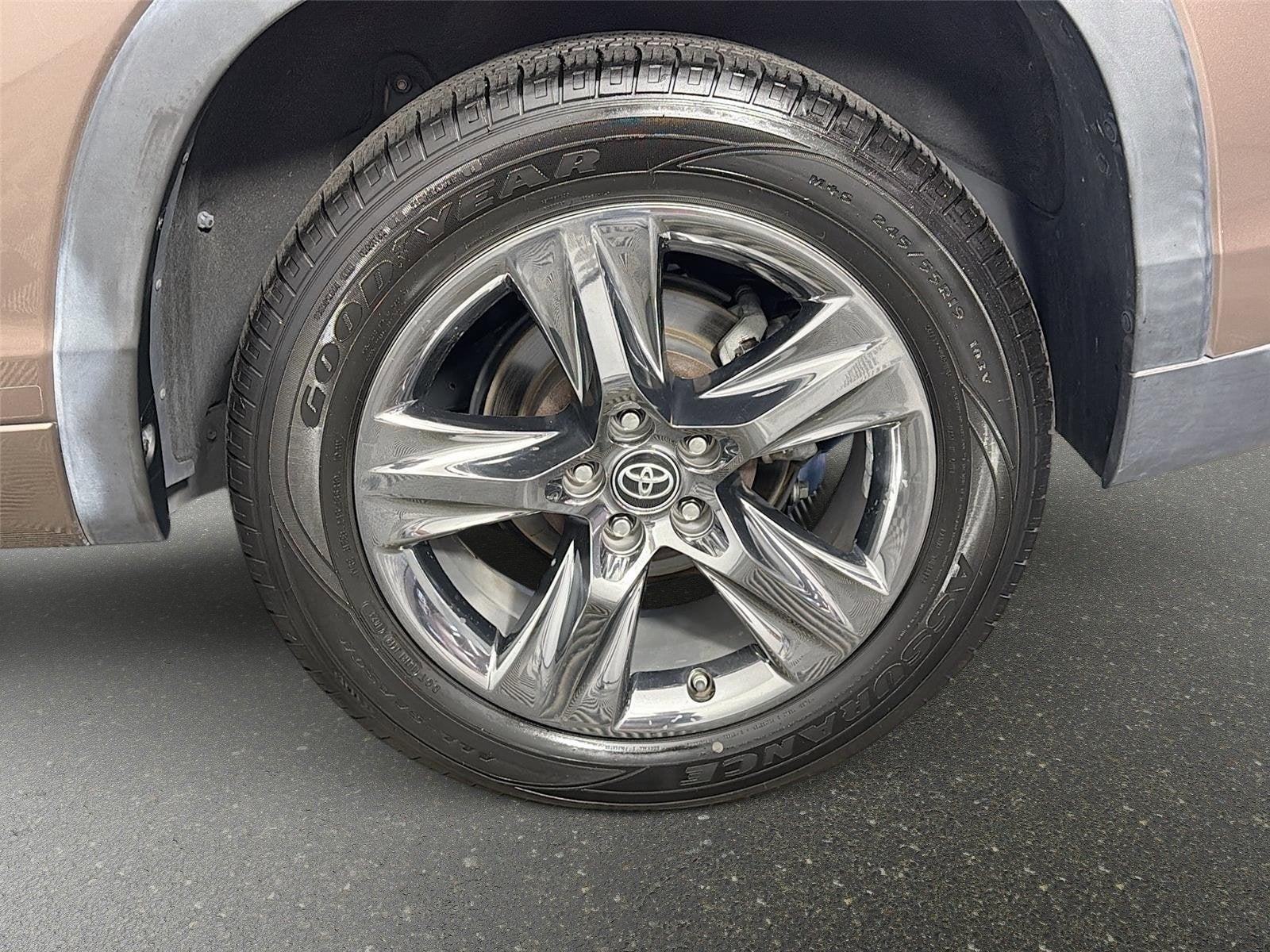 2019 Toyota Highlander Limited Platinum