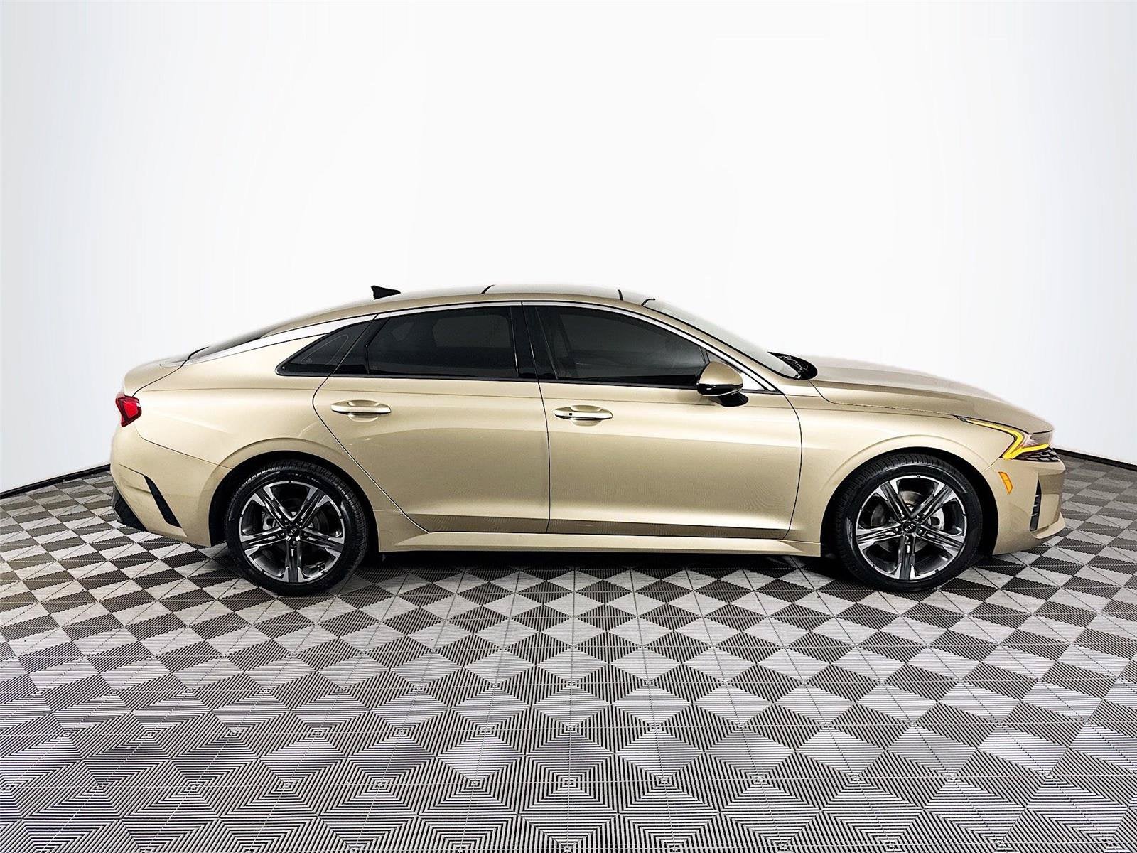 2021 Kia K5 EX
