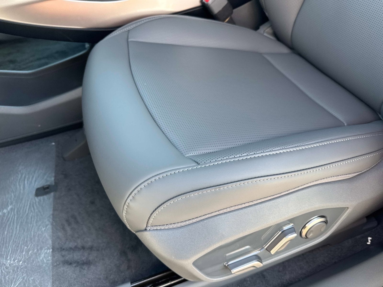 2026 Kia EV9 Light Long Range