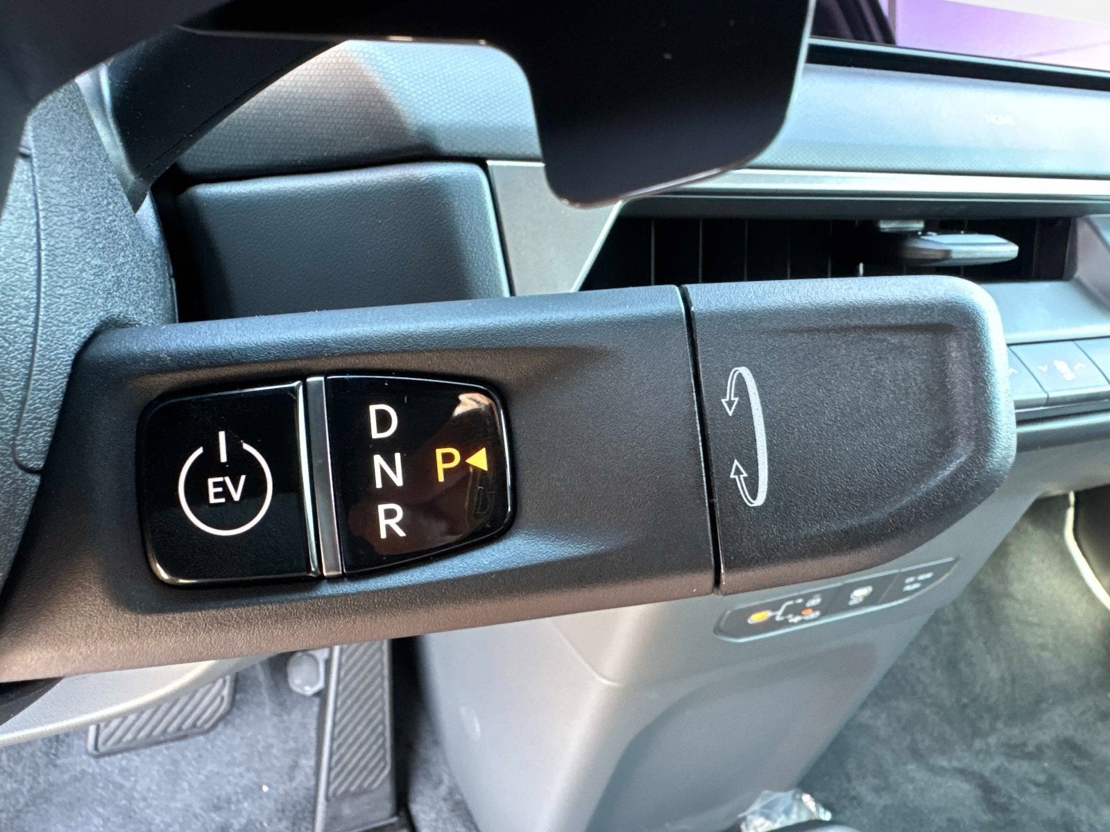 2026 Kia EV9 Light Long Range