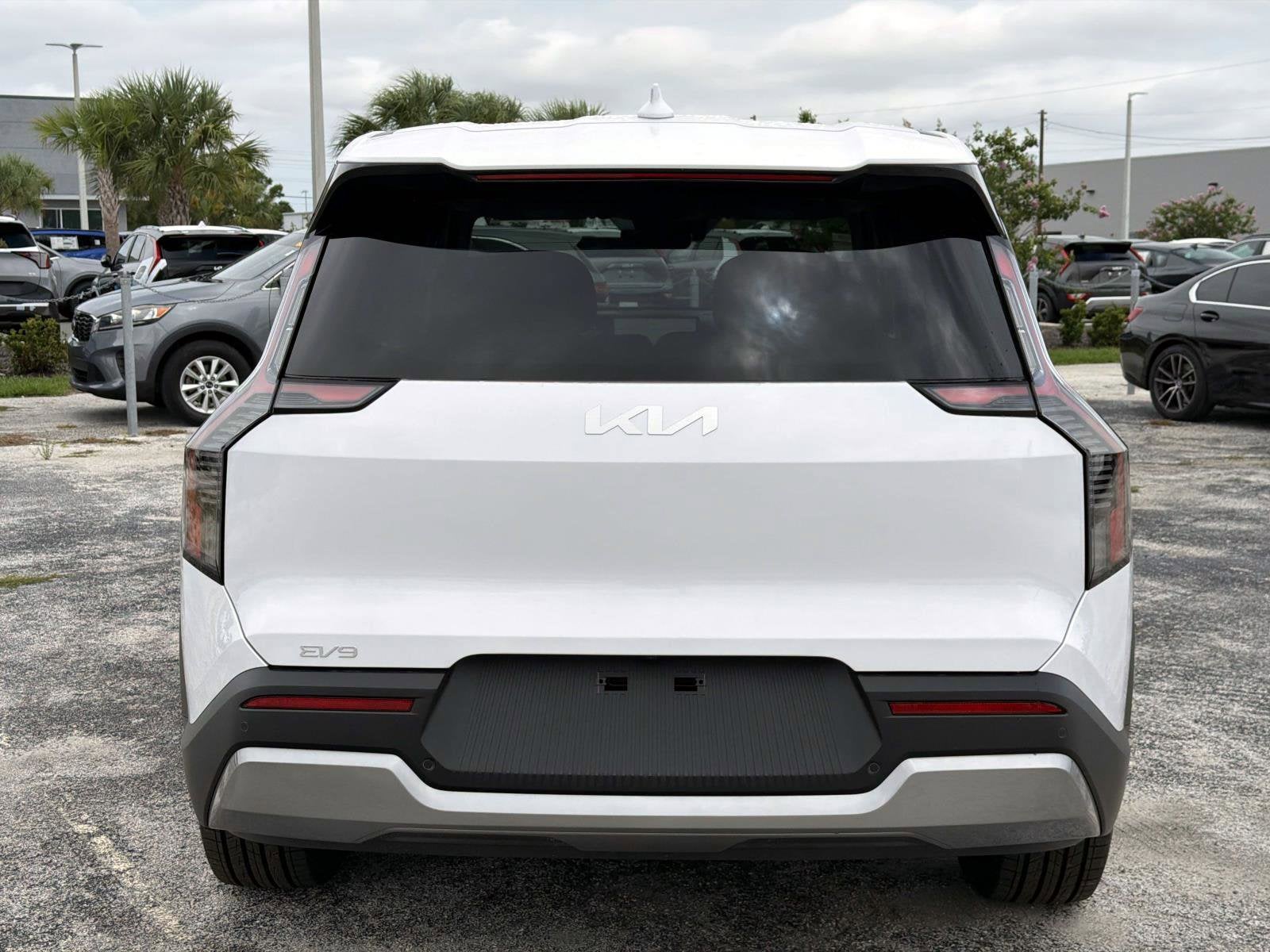 2026 Kia EV9 Light Long Range